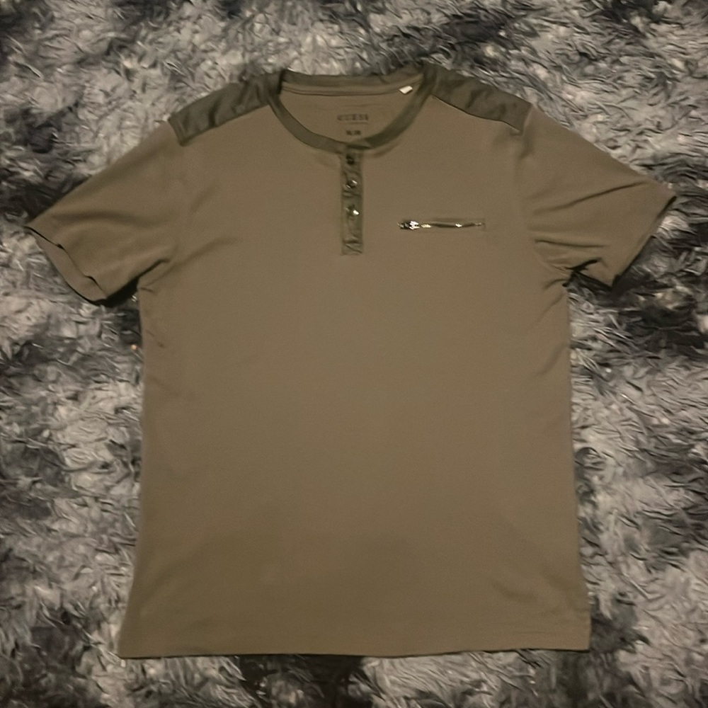 Guess shirt